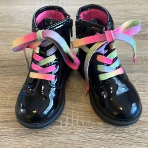 The Children’s Place Girls Black Patent Leather Boots